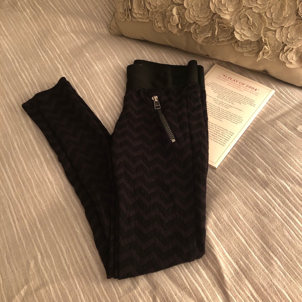 Rewind Zig Zag Leggings